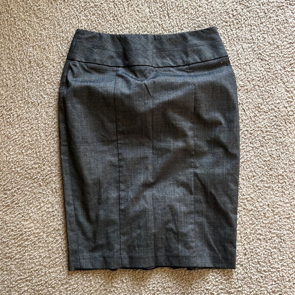 Grey pencil skirt
